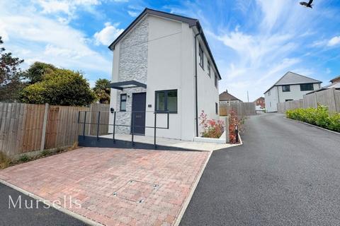The Burrows, Poole BH15