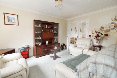 15 Mallard Close, Shefford, SG17 5YS