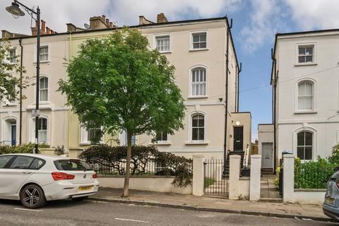 3 bedroom flat to rent, Archway,  London,  N19