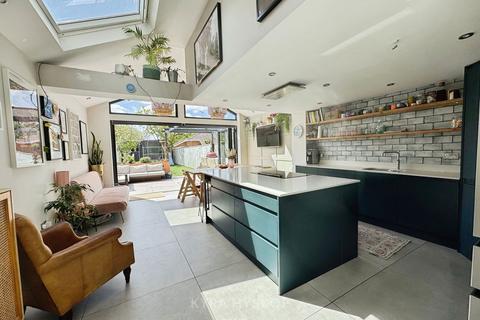 1 Alexandra Terrace, Broadclyst Station, Exeter, EX5 3AU