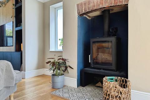 1 Alexandra Terrace, Broadclyst Station, Exeter, EX5 3AU