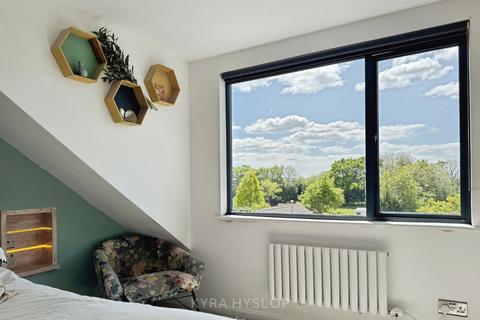 1 Alexandra Terrace, Broadclyst Station, Exeter, EX5 3AU