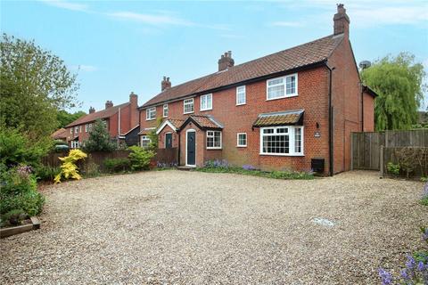 13 Caistor Lane, Poringland, Norwich, NR14 7QT