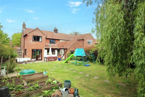 13 Caistor Lane, Poringland, Norwich, NR14 7QT