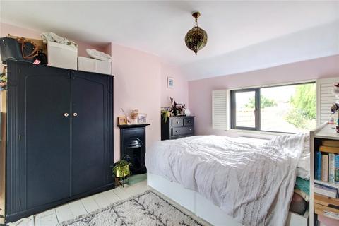 13 Caistor Lane, Poringland, Norwich, NR14 7QT