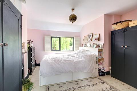 13 Caistor Lane, Poringland, Norwich, NR14 7QT