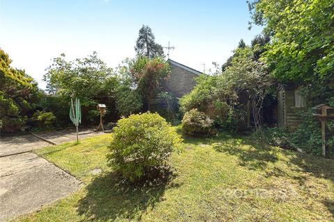 3 bedroom detached house for sale, Freshwood Drive, Yateley, Hampshire