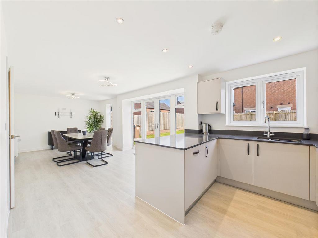 Dining Kitchen
