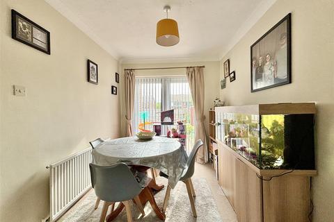 undefined, Sandringham Road, Bradford BD14