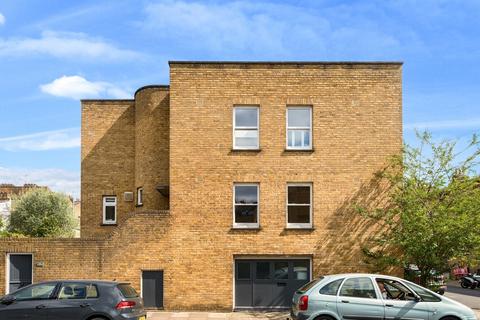 36 Ravensdon Street, London, SE11 4AR