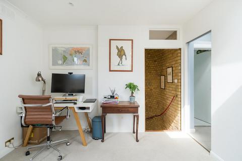 36 Ravensdon Street, London, SE11 4AR