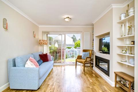 2 Broomieknowe Park, Bonnyrigg, EH19 2JA