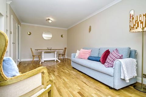 2 Broomieknowe Park, Bonnyrigg, EH19 2JA