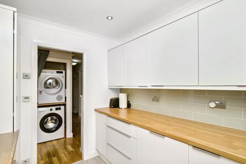 2 Broomieknowe Park, Bonnyrigg, EH19 2JA