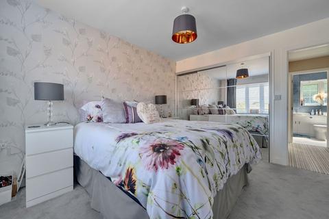 21 Britannia Drive, Beggarwood, Basingstoke, RG22 4FW