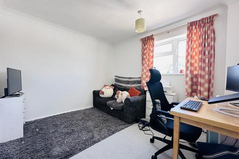 66 Trussell Crescent, Winchester, SO22 6EA