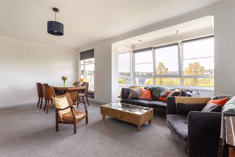 39 Greenacres, Brighton, BN1 6HR