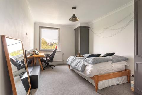39 Greenacres, Brighton, BN1 6HR