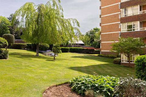 39 Greenacres, Brighton, BN1 6HR