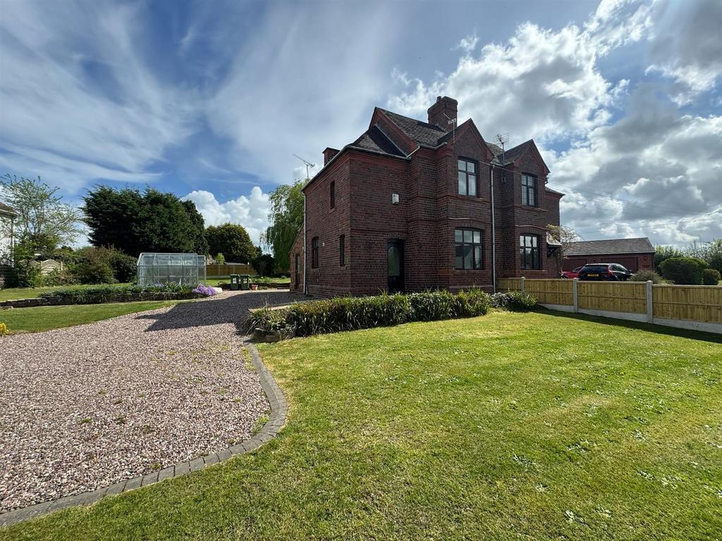 Gospel Ash Road Bobbington 1.jpg