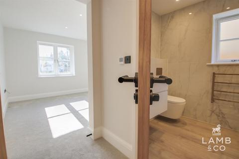undefined, The Oaks, Thorpe-Le-Soken CO16