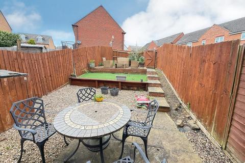 2 bedroom terraced house for sale, South Meadow Close, Northampton NN5