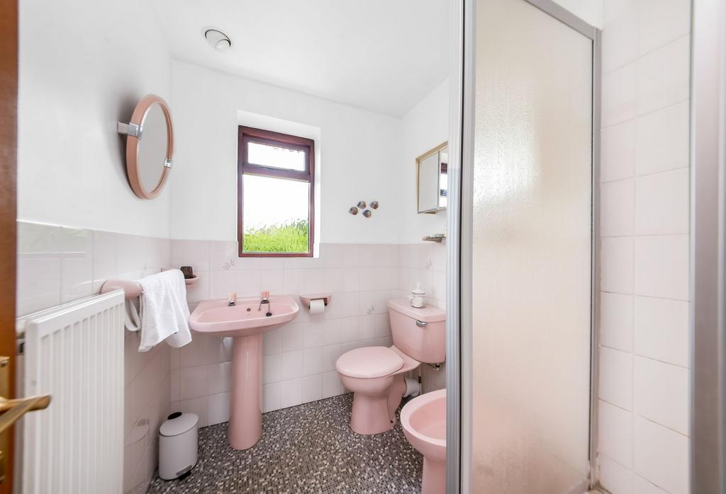 Bedroom one en suite shower room