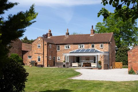 4 bedroom detached house for sale, Pump Cottage, Main Street, Colton