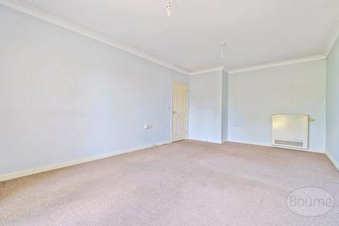 2 bedroom bungalow for sale, Gammon Close, Petersfield, Hampshire, GU31