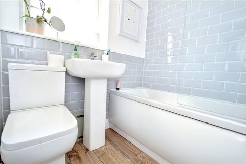 15 Avocet Garth, Leeds, LS10 3HE