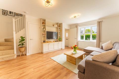 2 Orchard Close, Bronllys, Brecon, LD3 0LX