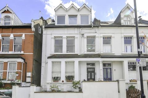 67b Cecile Park, London, N8 9AR