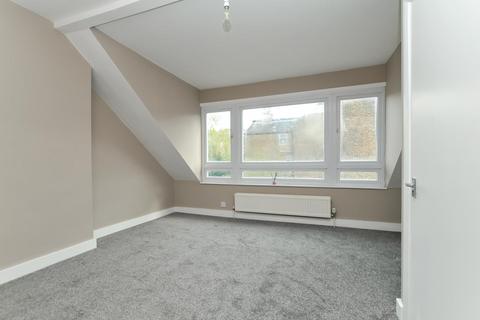 67b Cecile Park, London, N8 9AR