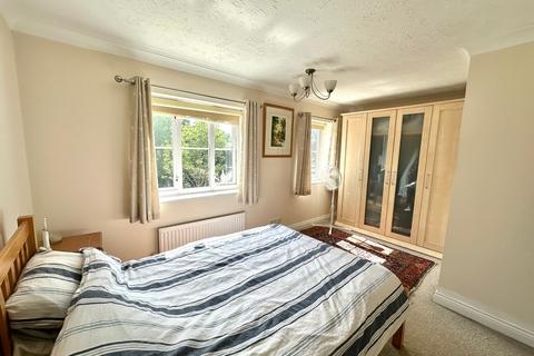 undefined, Hawkins Way, Bovingdon HP3