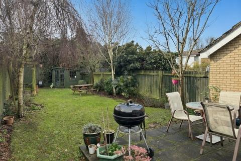 undefined, Hawkins Way, Bovingdon HP3