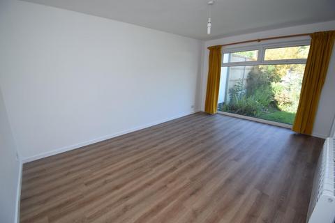 undefined, Bryn Tyddyn, Pentrefelin