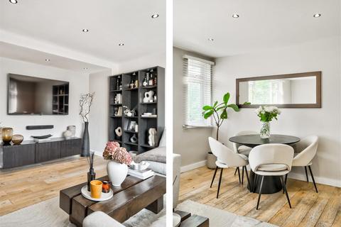 2 bedroom flat for sale, High Street, Wanstead