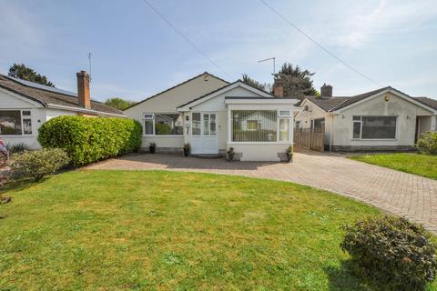 2 bedroom bungalow for sale, Dales Drive, Wimborne, BH21