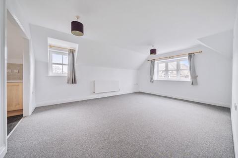 2 bedroom flat for sale, Reris Grange Close, Godalming GU8