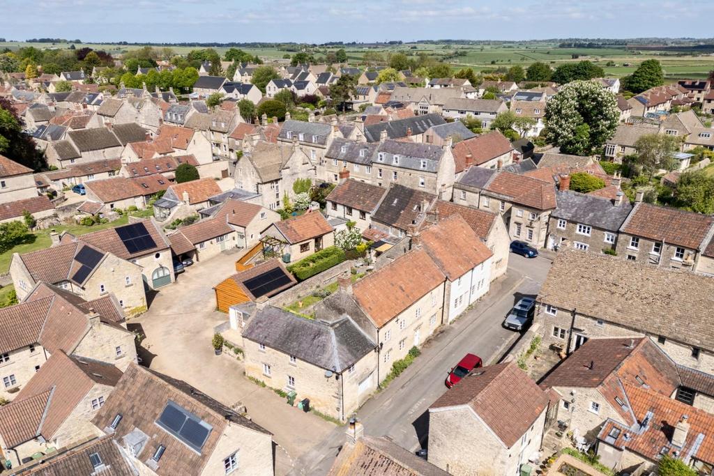 3 Sheepfair Lane, Marshfield SN14 8 NA-7.jpg