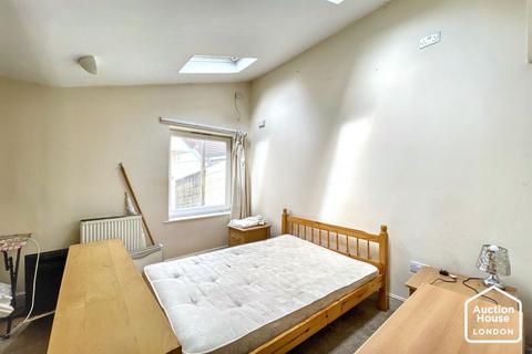 38 Dracaena Crescent, Hayle, TR27 4EN