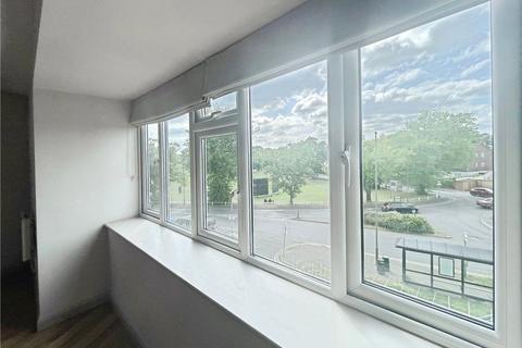 2 bedroom apartment to rent, Queens Road, Surrey KT13