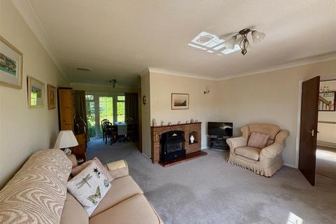 3 bedroom detached house for sale, Fairfield Drive, Codsall, Wolverhampton