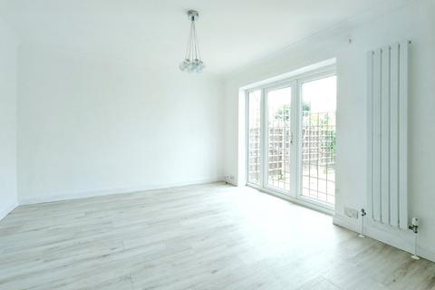 3 bedroom semi-detached house for sale, New Road, Chelmsford CM1