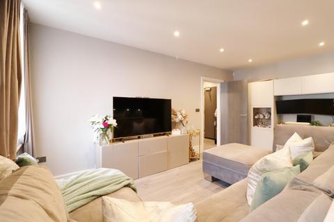 1 bedroom flat for sale, Bromley Common, Bromley