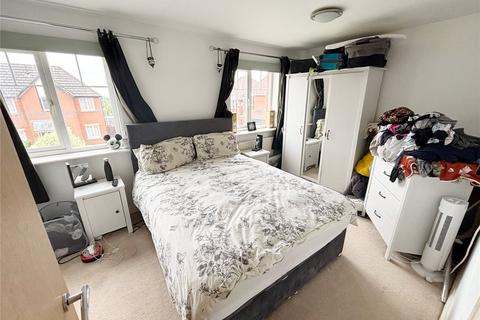 8 Fenwick Drive, Middleton, Manchester, M24 4SN