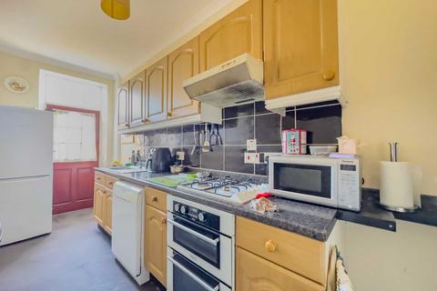 2 bedroom semi-detached house for sale, Bradford Road, Batley