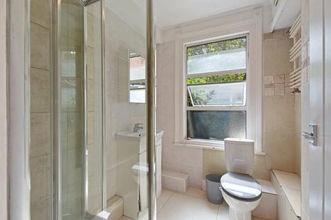 4 bedroom terraced house for sale, Denzil Road, London, NW10