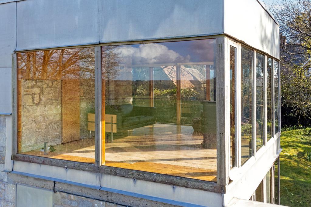 272610 - 88500 Upper Lawn Cottage   (12).jpg