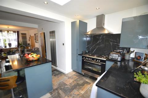 2 bedroom terraced house for sale, Bonham Road, Dagenham